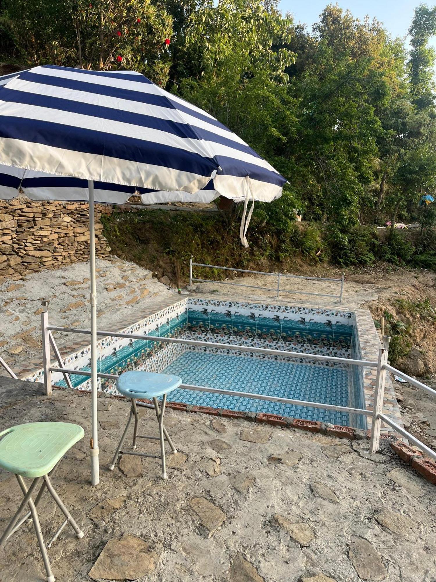 The Rare One'S Mukteshwar - Resort & Cafe מראה חיצוני תמונה