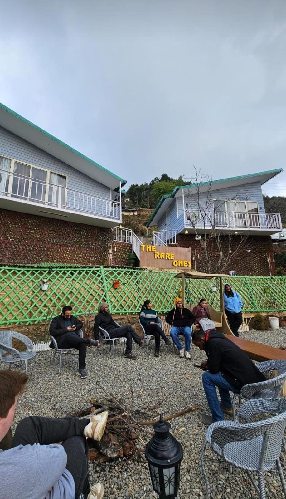 The Rare One'S Mukteshwar - Resort & Cafe מראה חיצוני תמונה